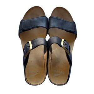 Dansko sandals Velcro closures + buckle detail